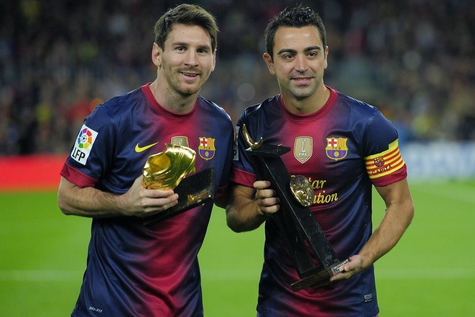 Xavi-Messi (1).jpg