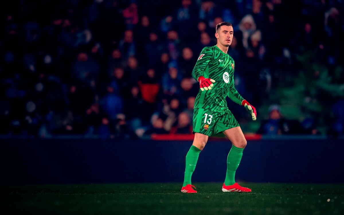 Iñaki Peña chính thức khoác áo Panathinaikos FC