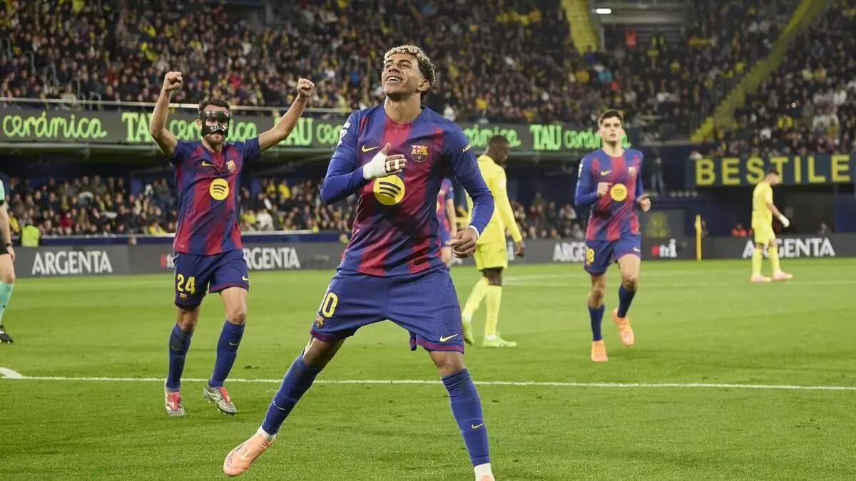 Lamine Yamal ghi bàn ấn định tỷ số 0-2 trước Villarreal