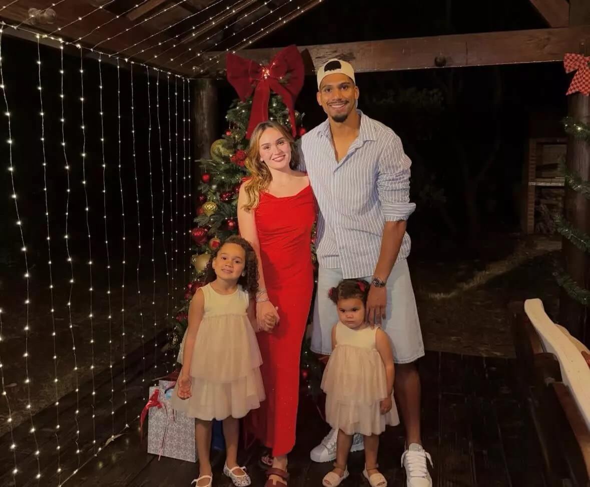 Ronald Araujo đón Noel cùng gia đình