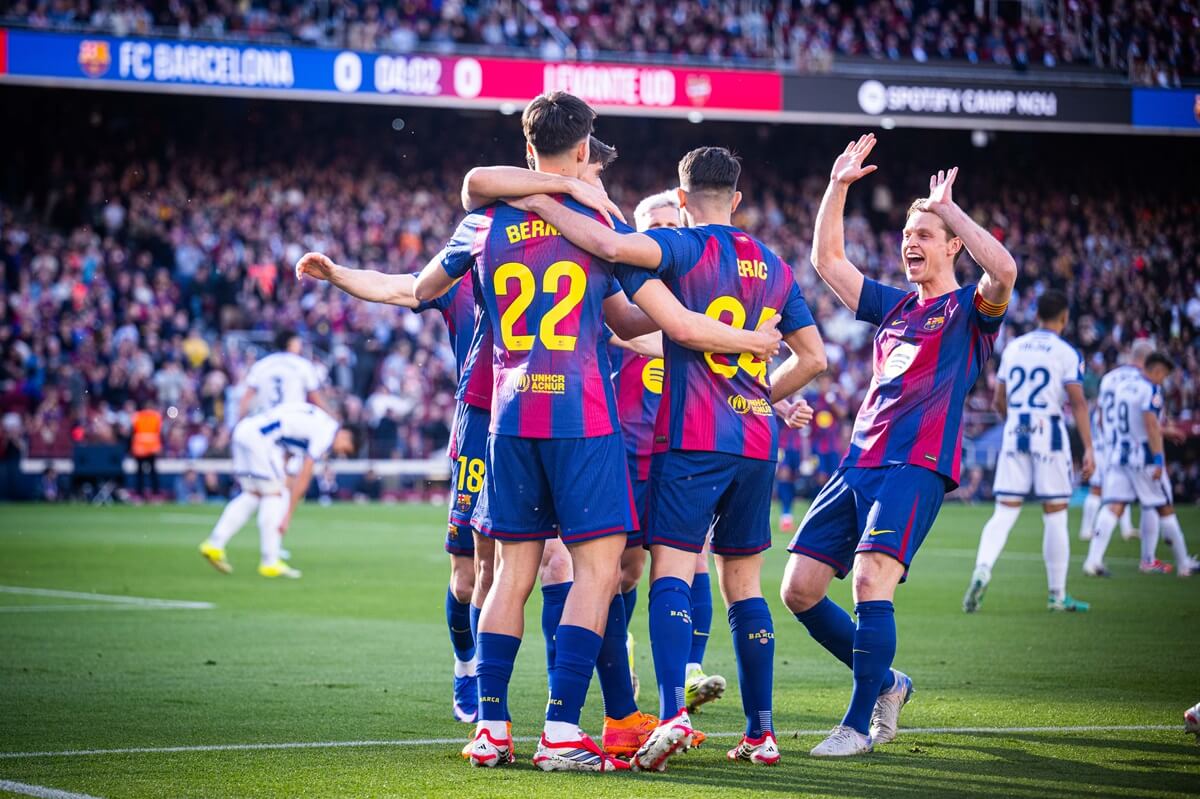 Vòng 25: Barça - Levante (3-0)