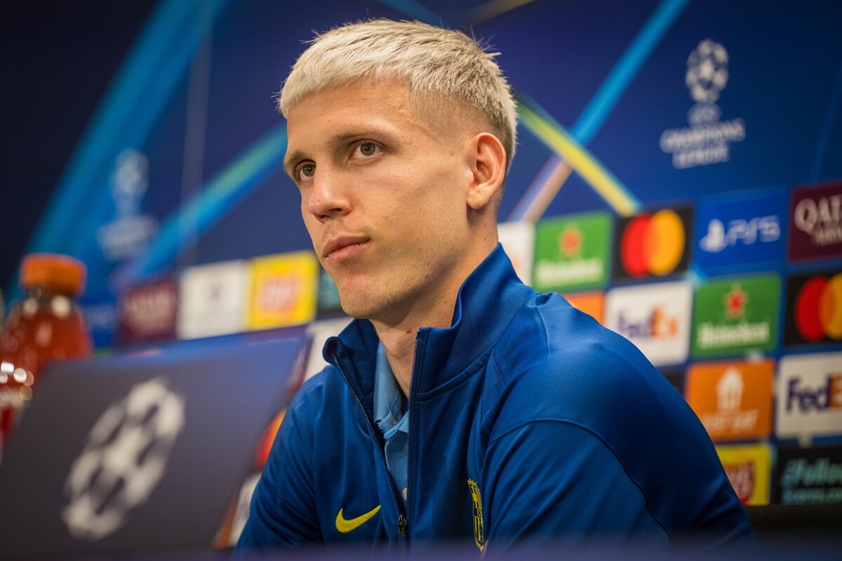 Dani Olmo trả lời họp báo trước trận gặp FC Copenhagen