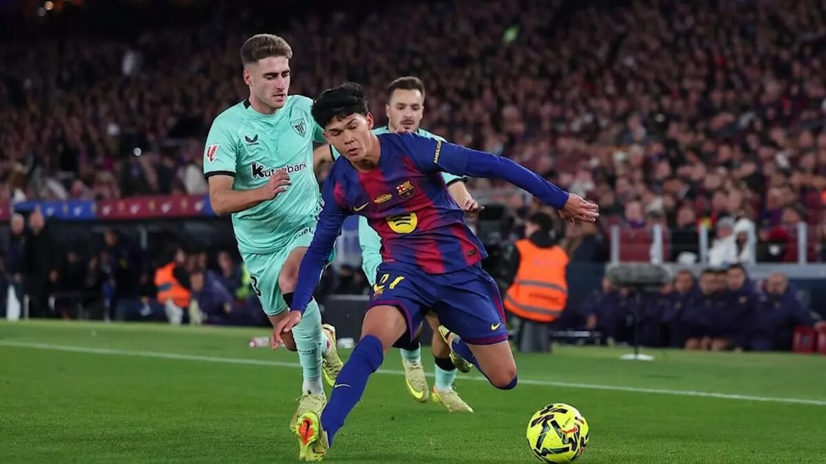 Dro trong trận đấu với Athletic