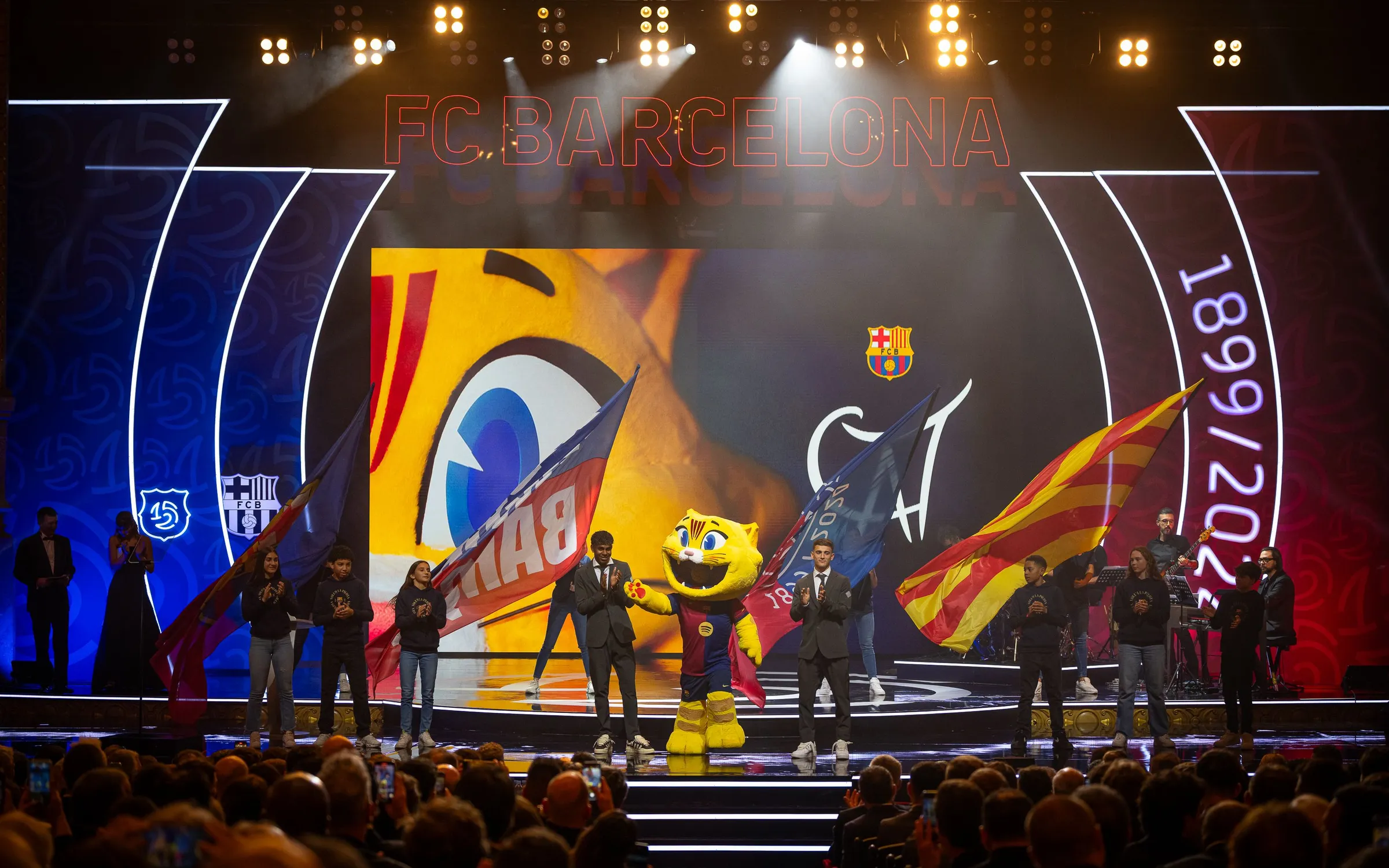 FC Barcelona 125