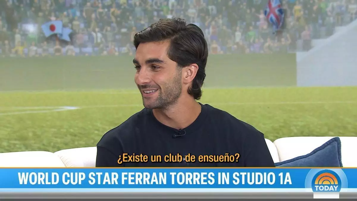 Ferran Torres vui vẻ tham gia các hoạt động truyền thông ở Mỹ