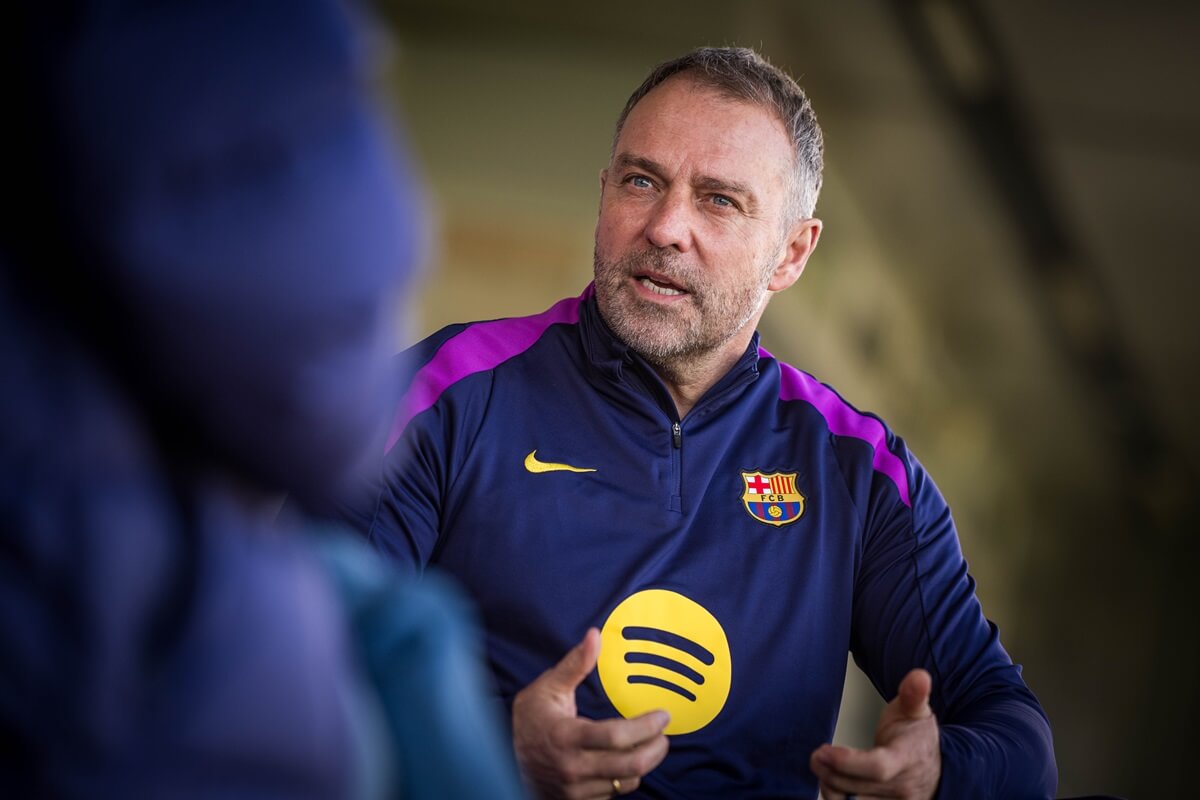 Hansi Flick: "Barça là gia đình và chúng tôi sẽ không bao giờ bỏ cuộc"