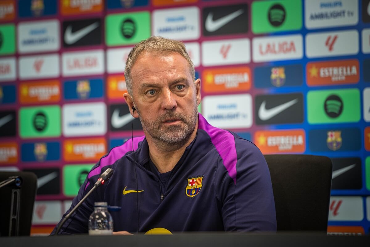 Hansi Flick: "Muốn vô địch, chúng tôi phải chiến thắng"