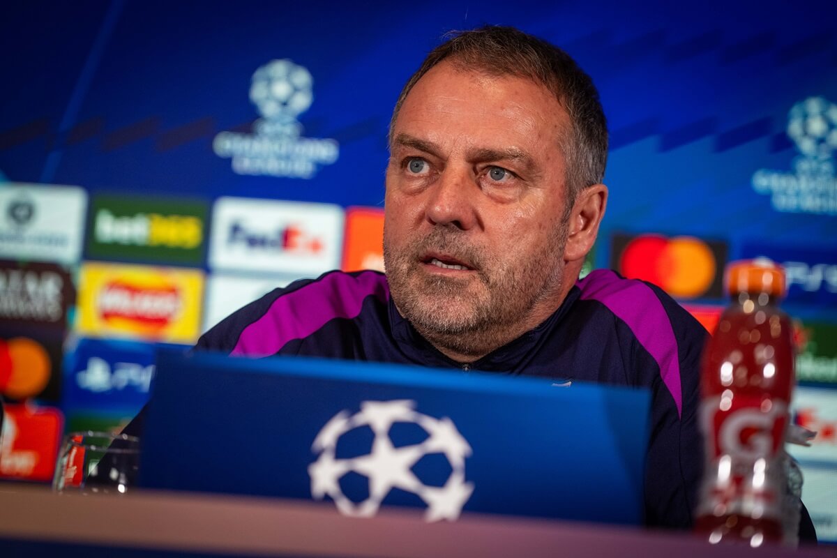 HLV Hansi Flick trả lời phỏng vấn trước trận gặp Newcastle United