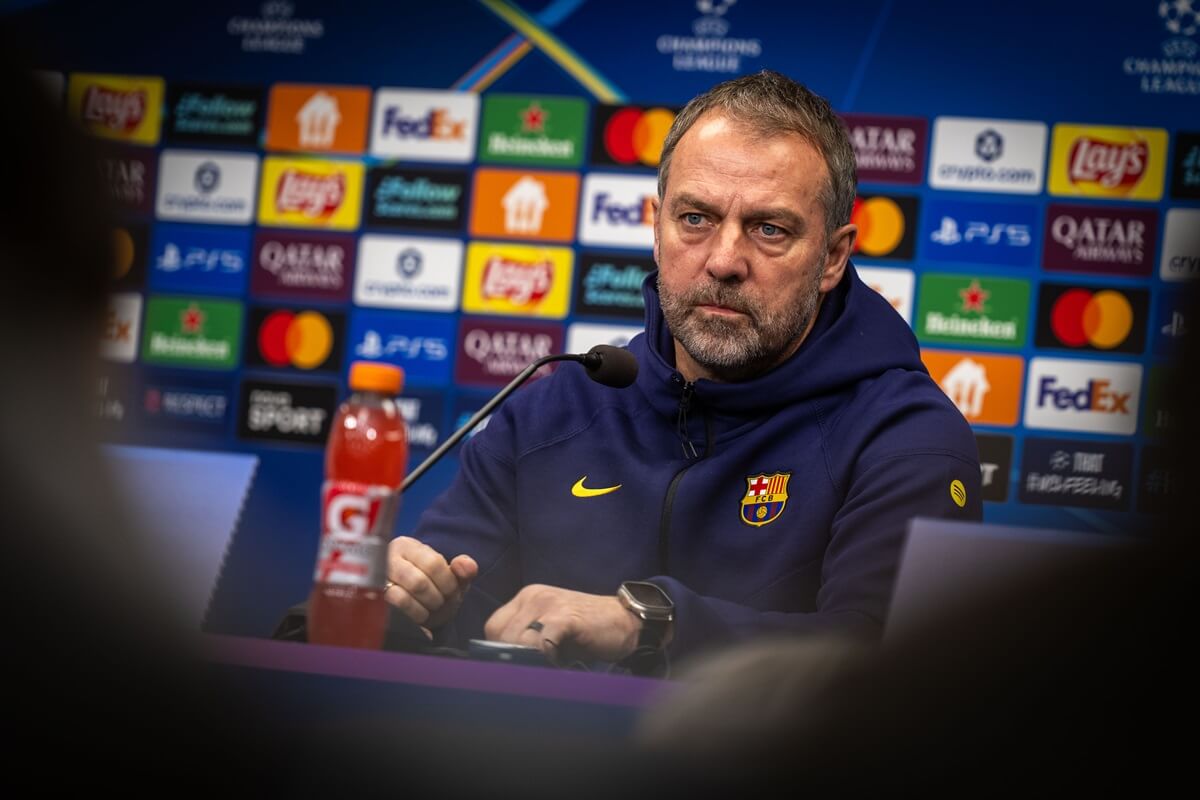 HLV Hansi Flick trả lời phỏng vấn trước trận gặp Slavia Praha