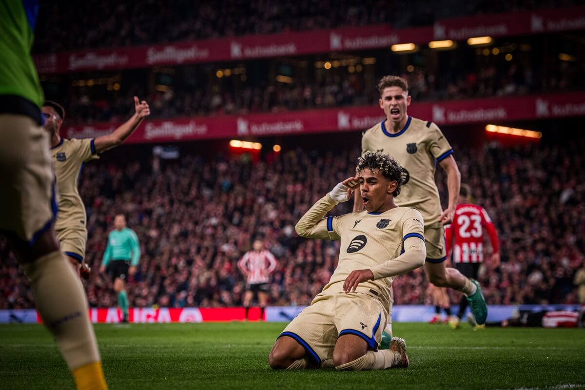 Lamine Yamal lại sắm vai "Đấng cứu thế" tại San Mamés