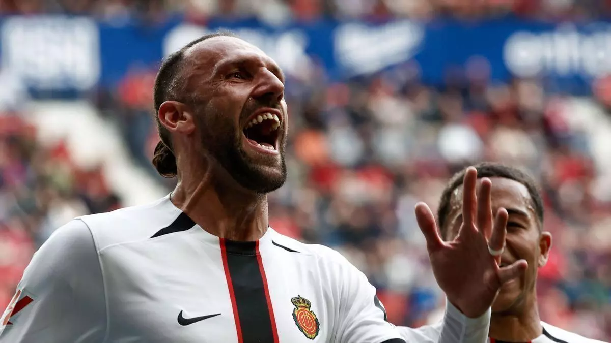 Barça nhắm Muriqi là phương án Ngon - Bổ - Rẻ