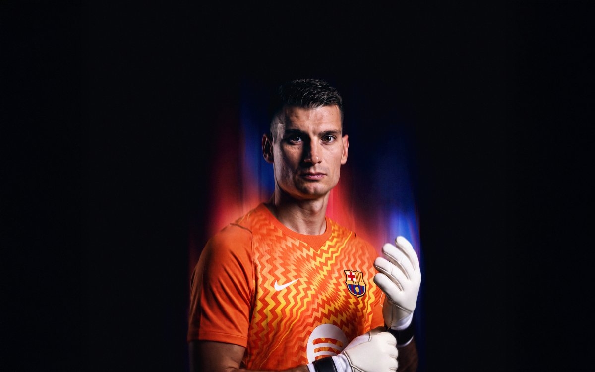 Barcelona chính thức chiêu mộ thành công thủ môn Dominik Livaković