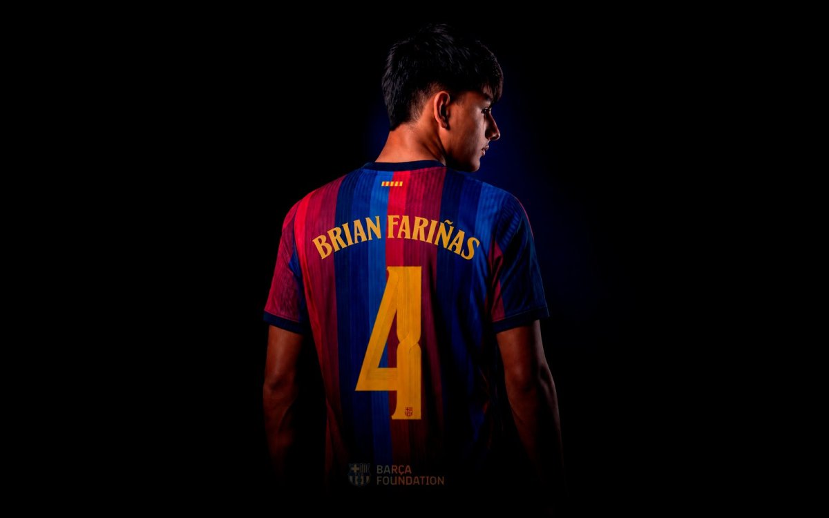 Brian Fariñas chính thức lên đội một Barça, tiếp quản chiếc áo số 4