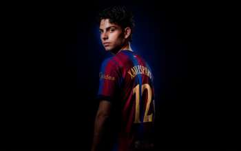Xavi Espart chính thức lên đội một Barcelona, trao chiếc áo số 12